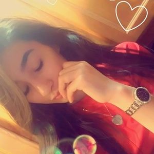 Meet your Posher, Lizz